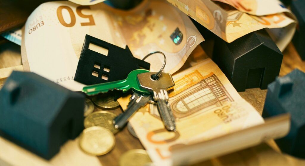 Vrouw (26) legt uit hoe ze een huis wist te kopen zonder spaargeld en financiële hulp van ouders