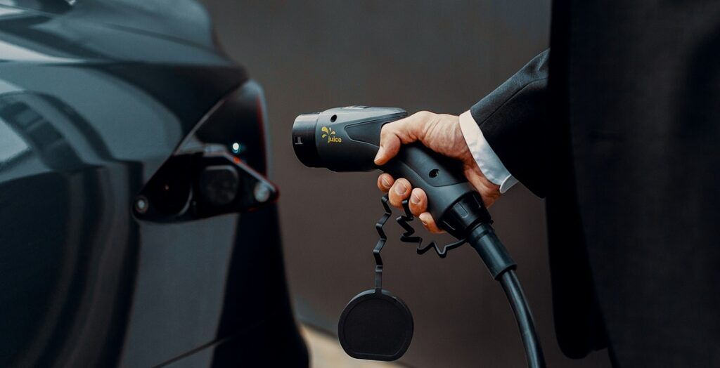 Prijzen van tweedehands elektrische auto’s dalen hard: 30% lager dan twee jaar geleden