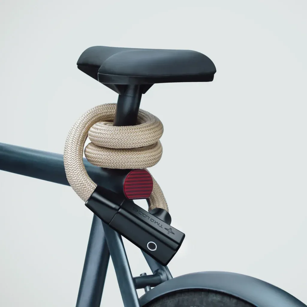 Nederlands bedrijf komt met hypermodern fietsslot met vingerscan, app, ingebouwd alarm en meer