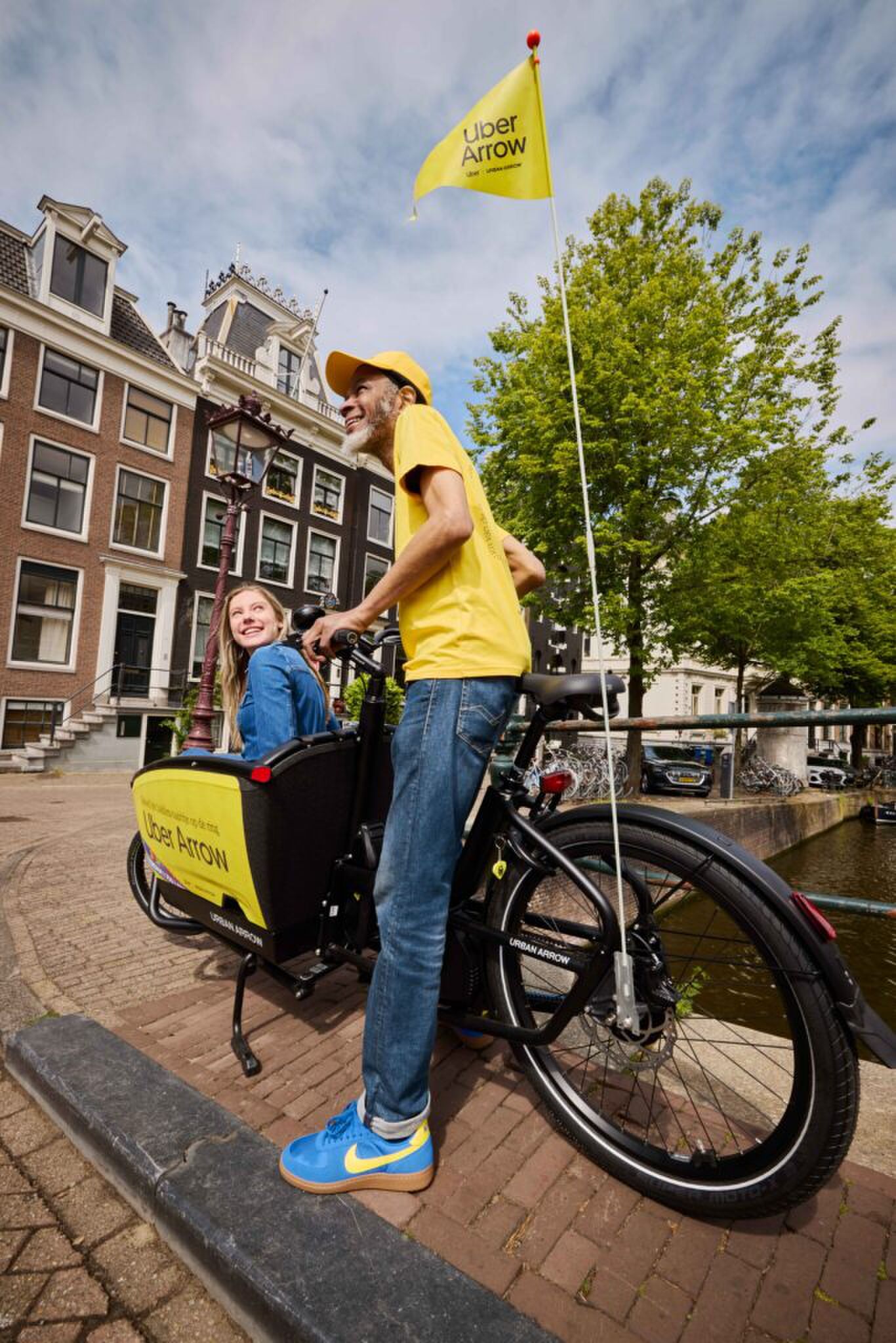 De Uber Arrow bakfiets taxi