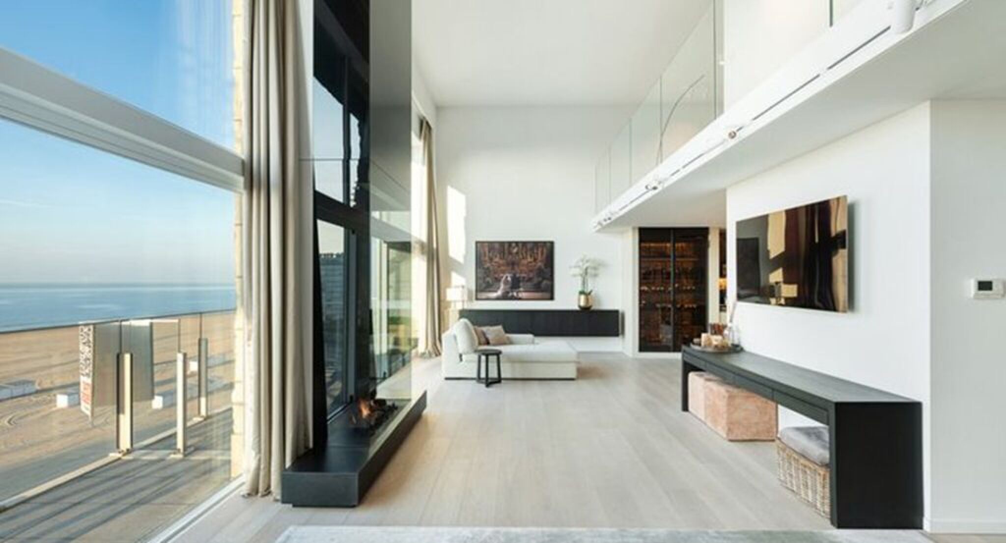 De living van het dure penthouse.