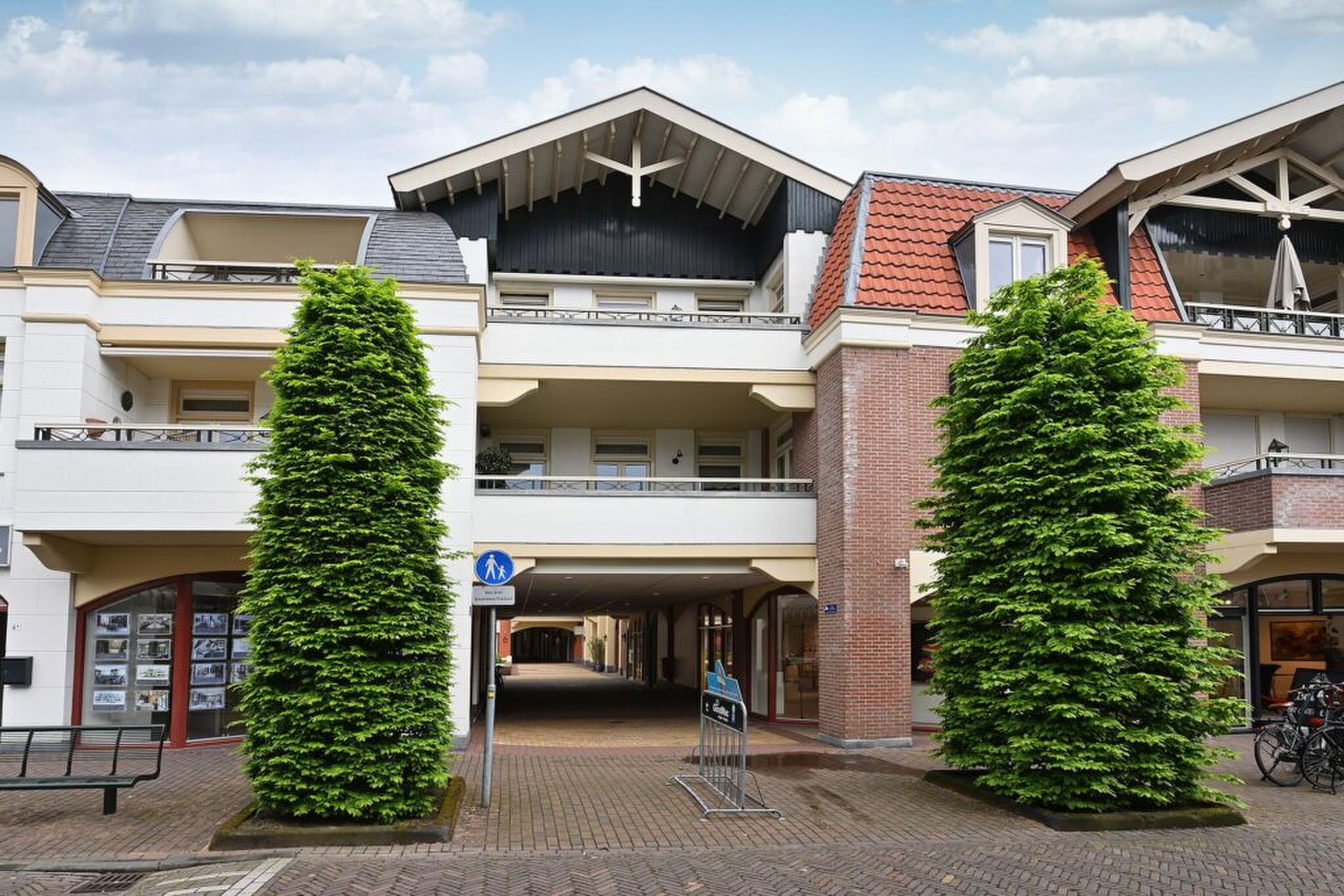 Buitenazijde van de woning van André van Duin