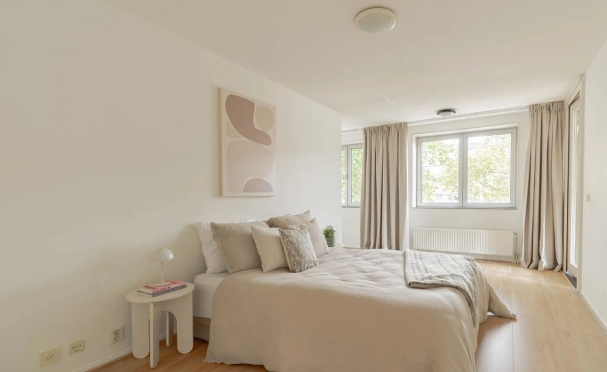 De primaire slaapkamer.