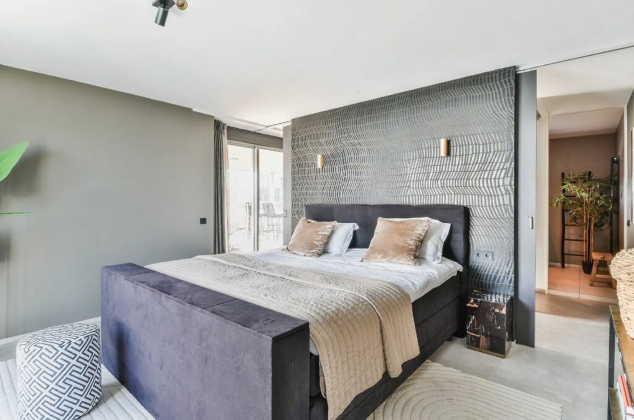 De slaapkamer van de villa van Dionne Stax.