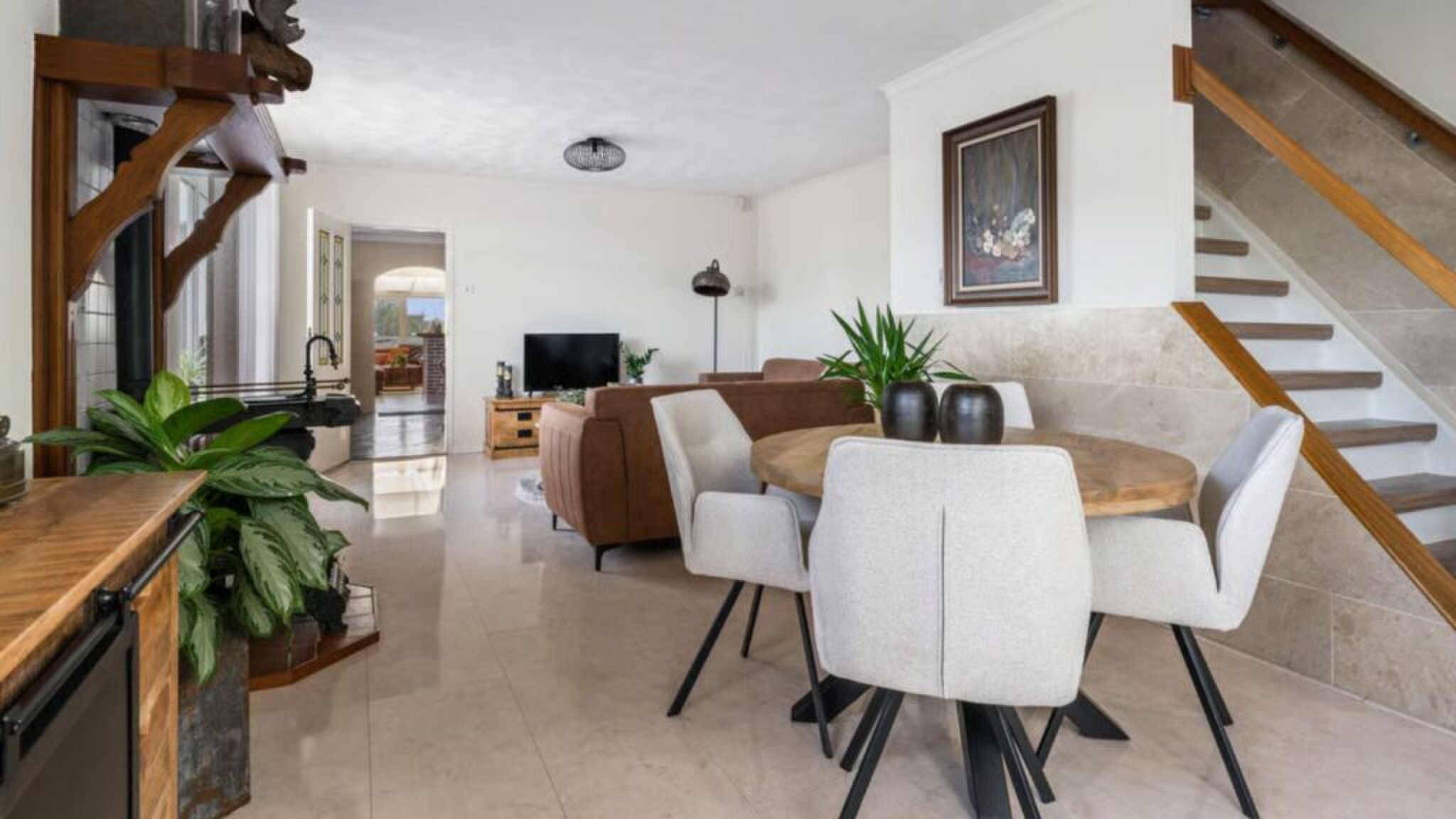 woonkamer van een huis op Funda in jaren 30 stijl