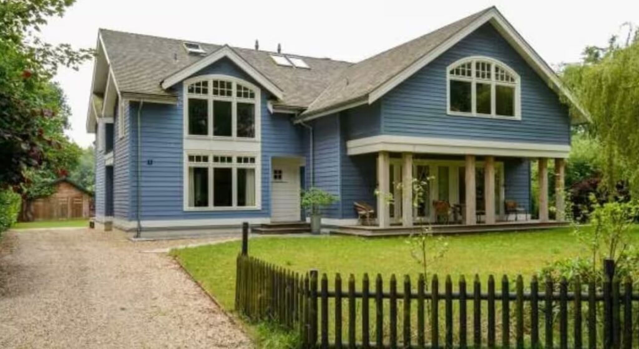 De miljoenenvilla waar Wout Weghorst woont.