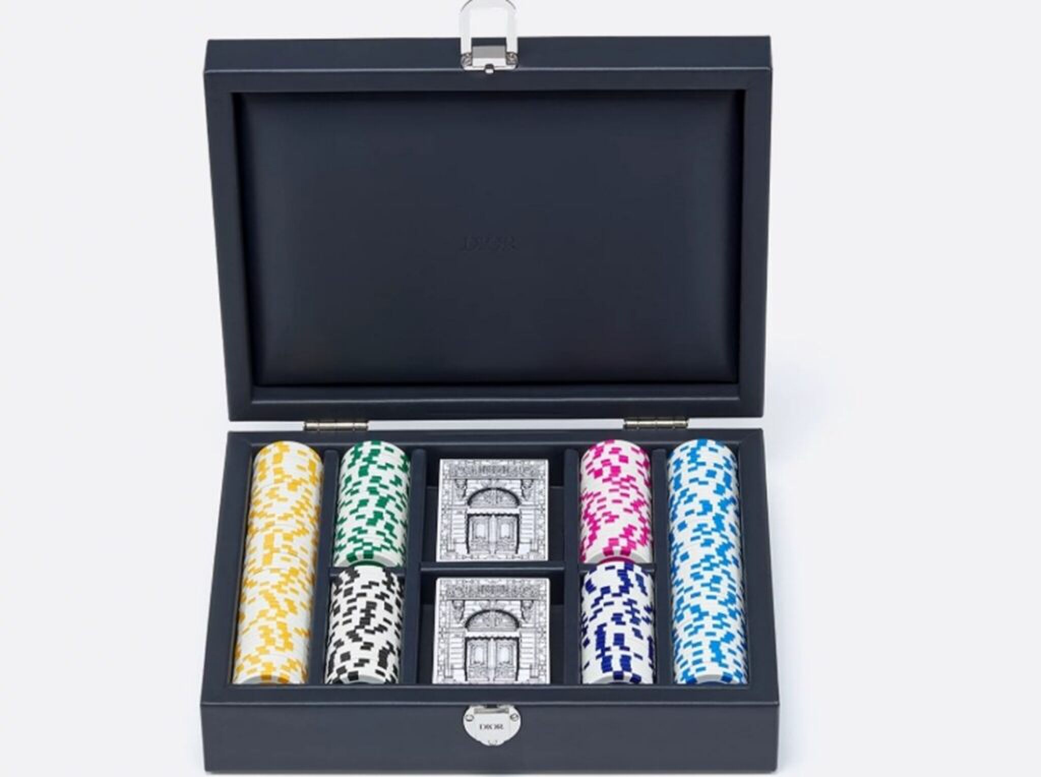 De binnenzijde van de nieuwe Dior-pokerset.
