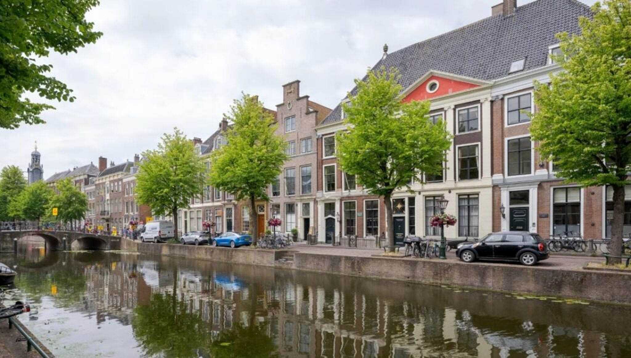 De voorzijde van de duurste woning van Leiden.