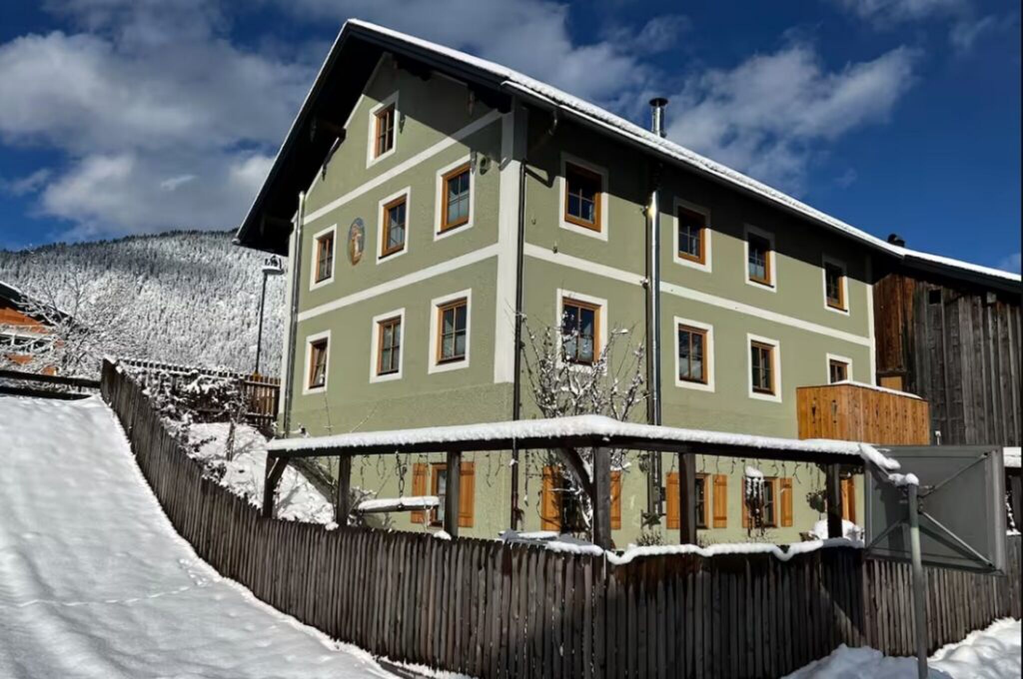 De buitenzijde van de B&B van Klaas.