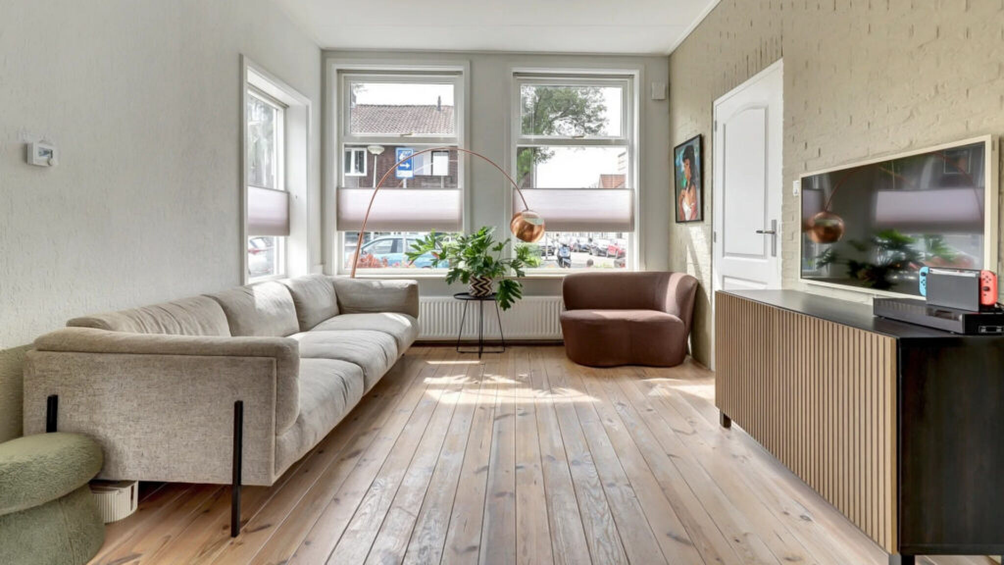 De woonkamer van de woning van acteur Oscar Aerts