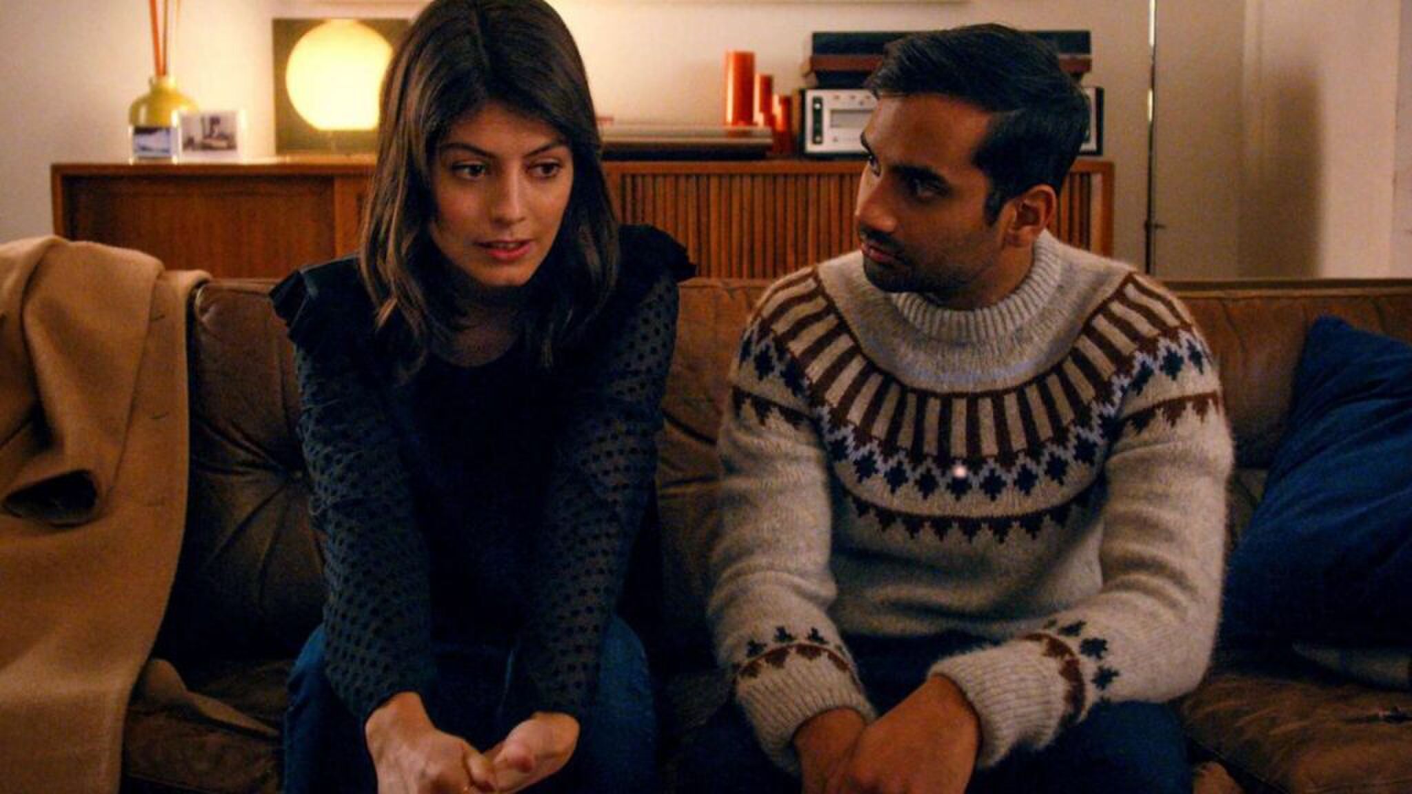 Aziz Ansari en Alessandra Mastronardi in Master of None