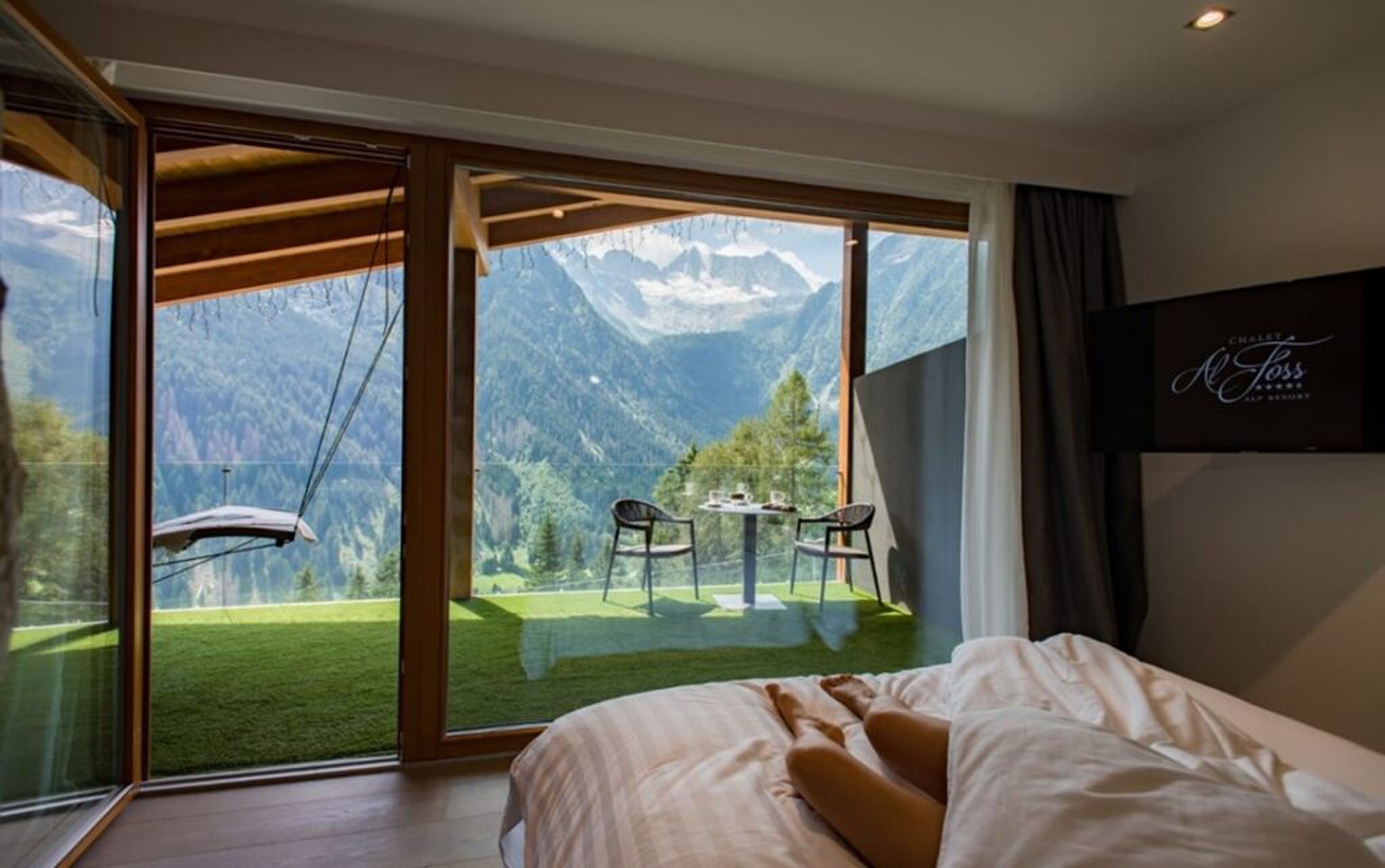 Een van de kamers in het hotel in de Alpen.