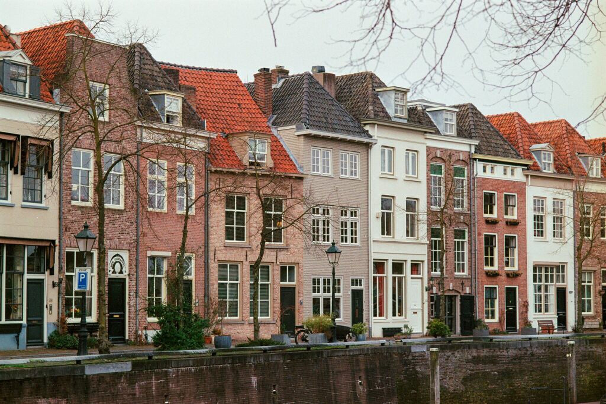 nederlandse rijtjes huizen