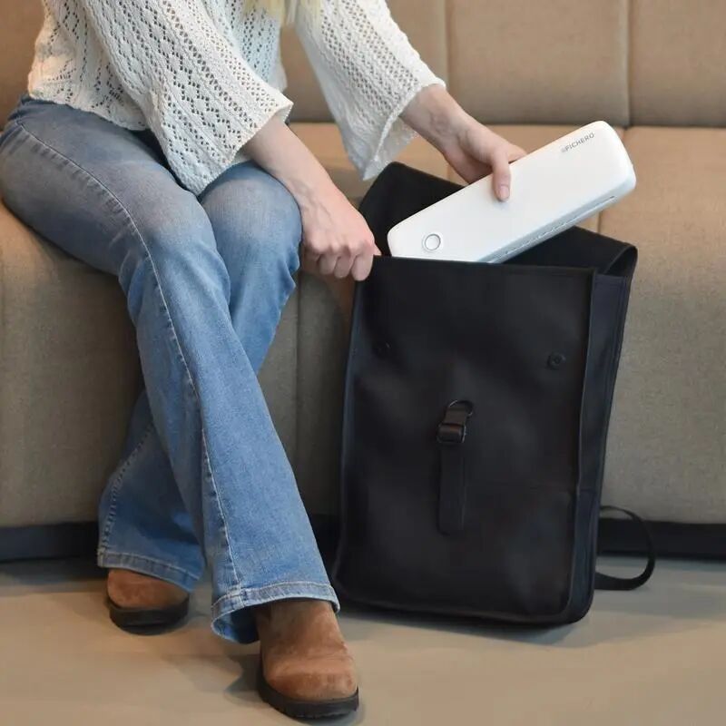 De pinter van de action wordt gemakkelijk in een tas gestopt om mee te nemen