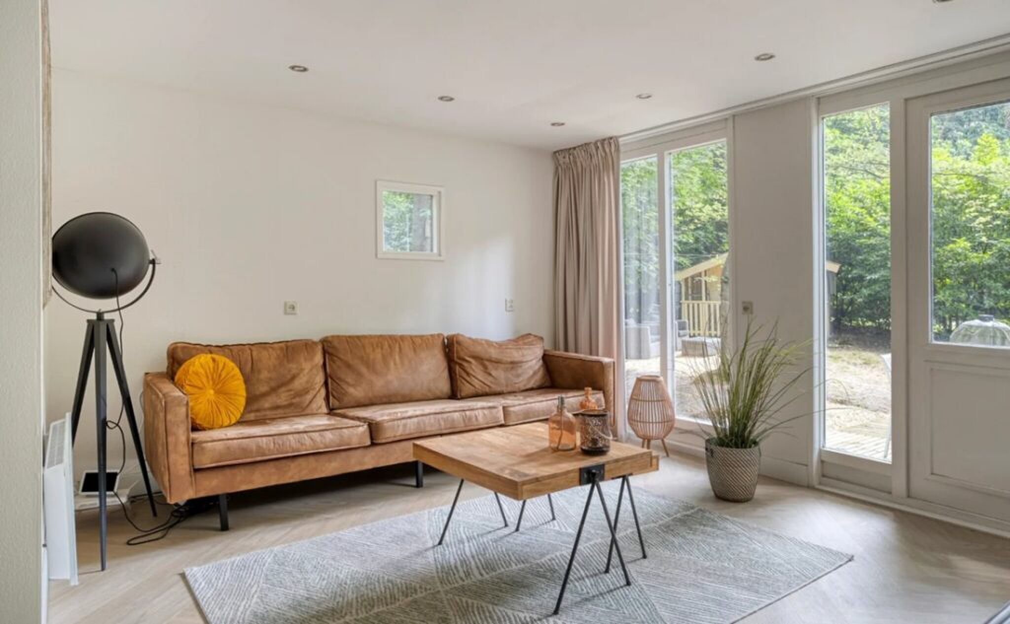 De woonkamer van de bungalow op Funda.