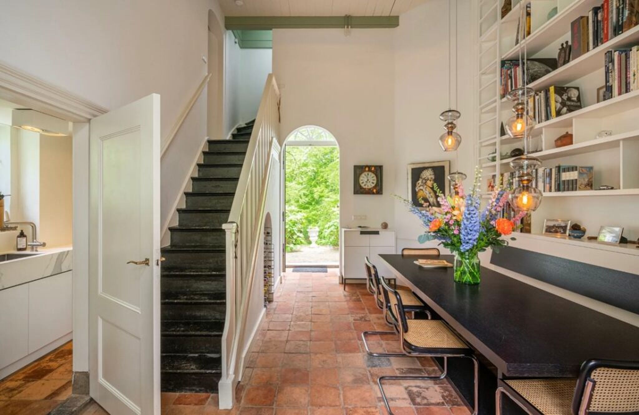 De begane grond van de koepelvilla in Wassenaar.