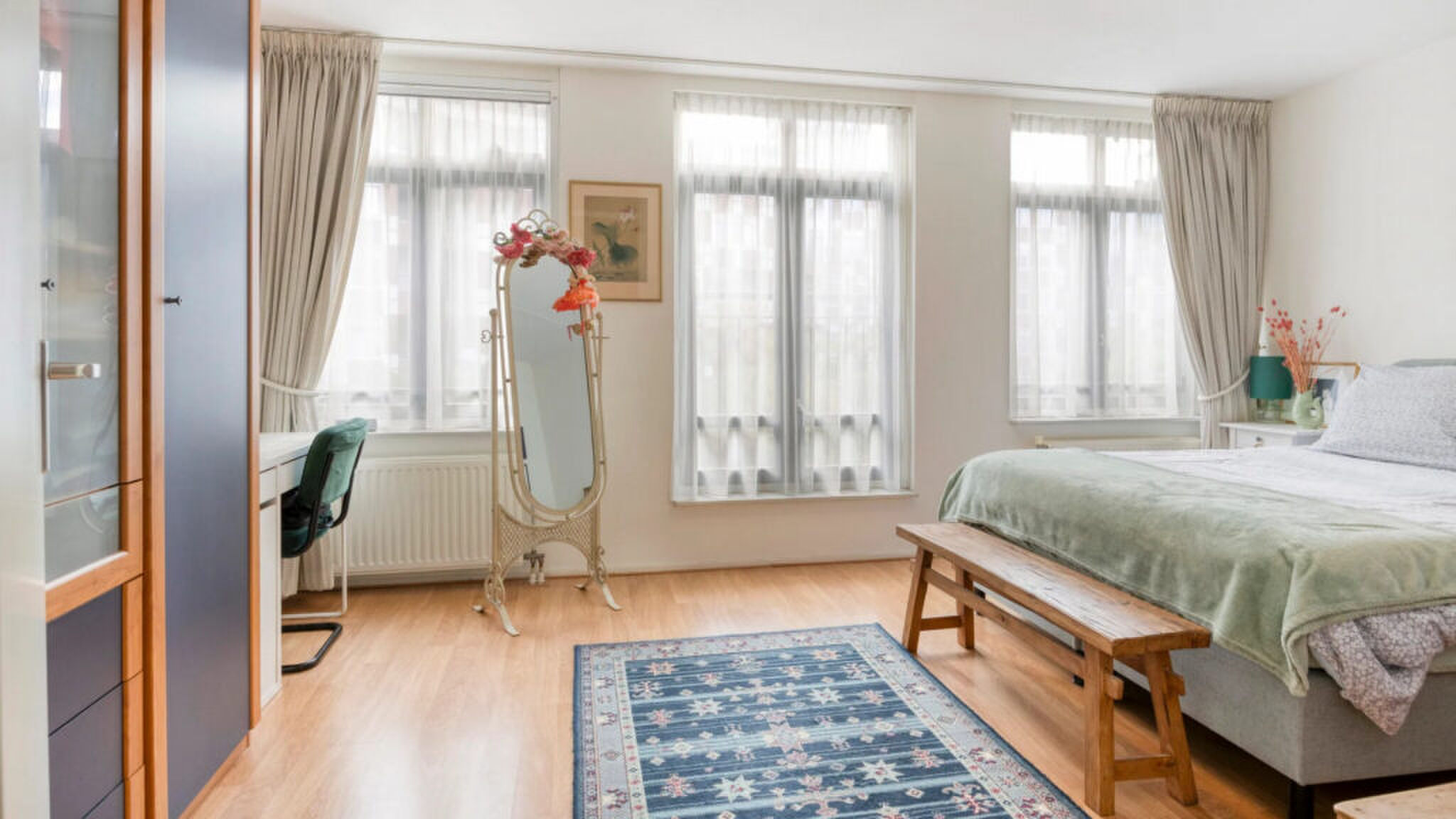 De slaapkamer met prachtig uitzicht.