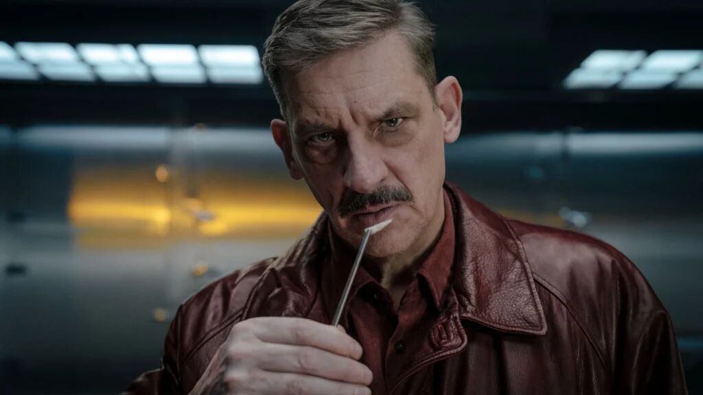 Peter Van den Begin in Dood spoor (2025)
