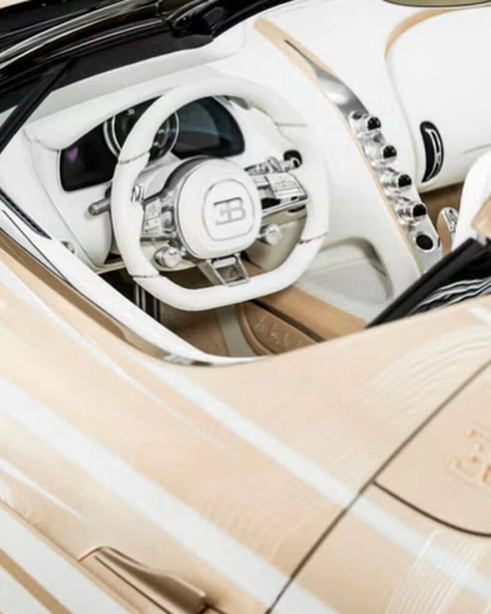 het stuur van de La Perle Rare Bugatti