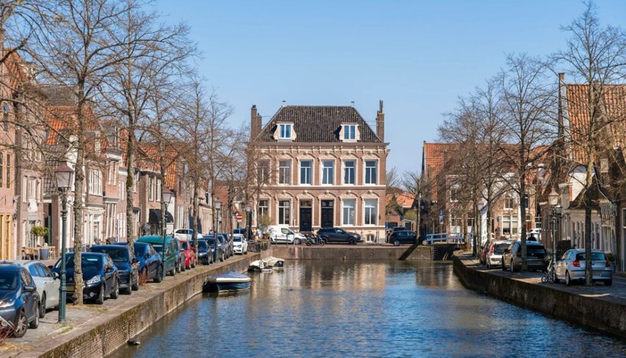 De buitenkant van het pand dat een moderne make-over onderging.