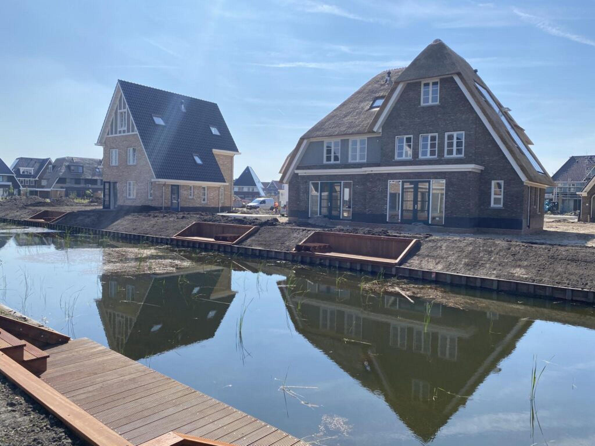 De achterzijde van de woning in Weesp.