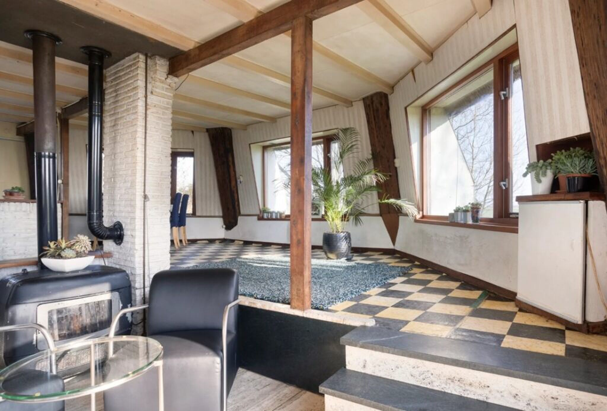 Het interieur van de molen op Funda.