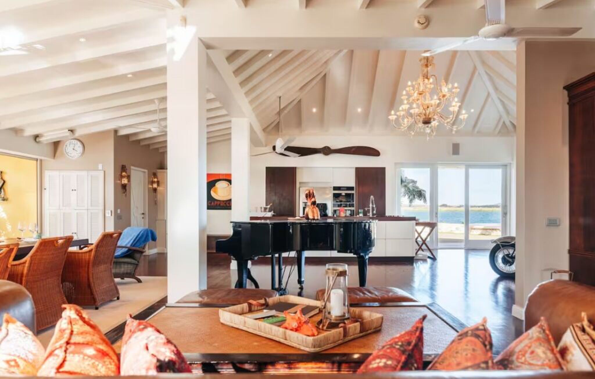 De living van de Turkse villa.