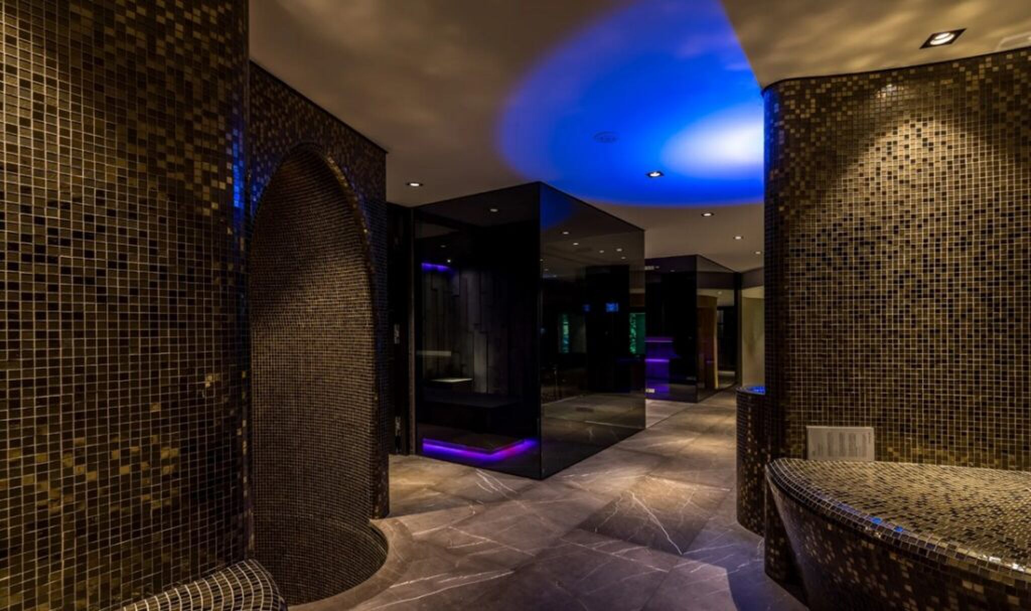 De indrukwekkende wellnessruimte.