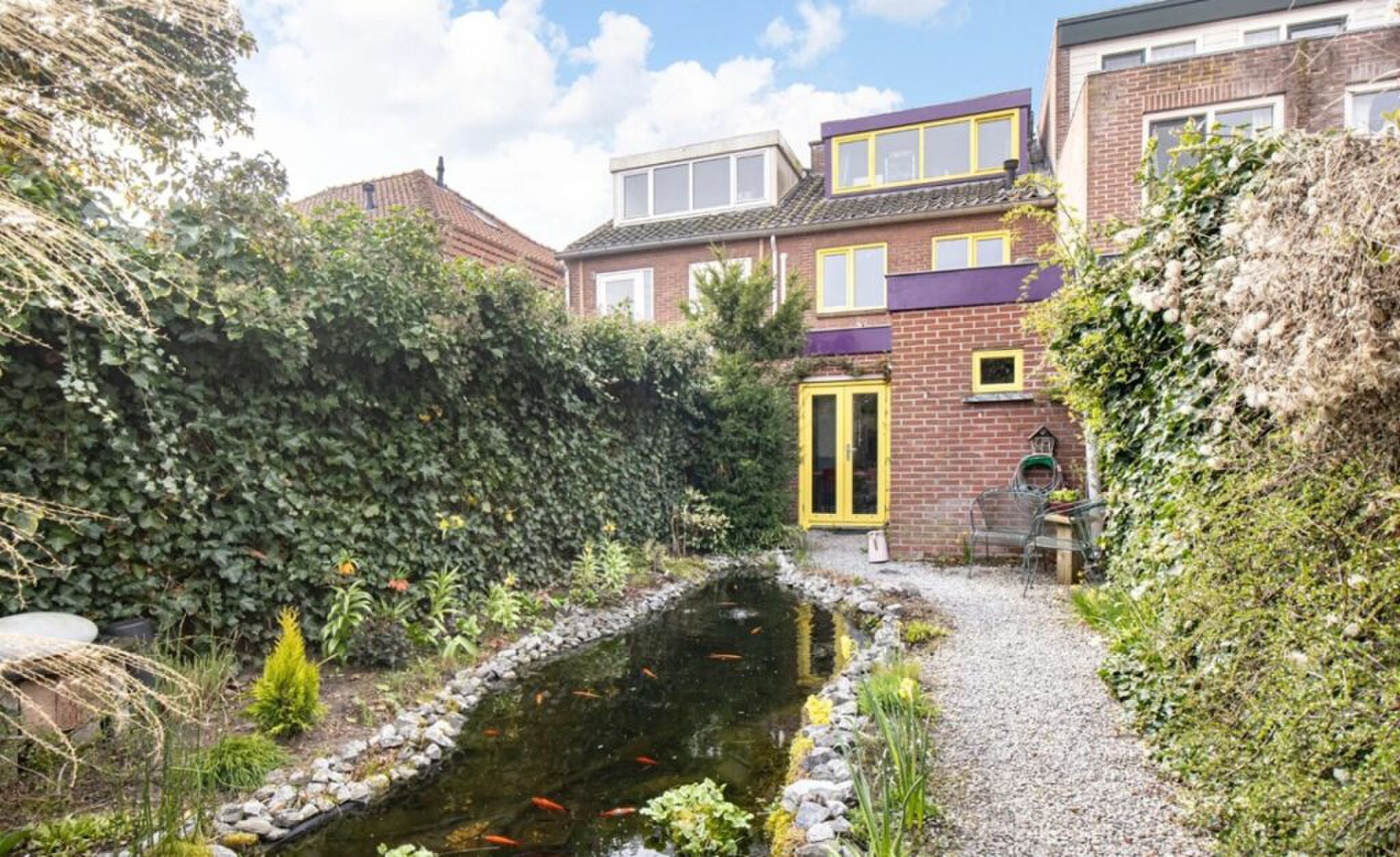 De achtertuin van het huis in Amersfoort.