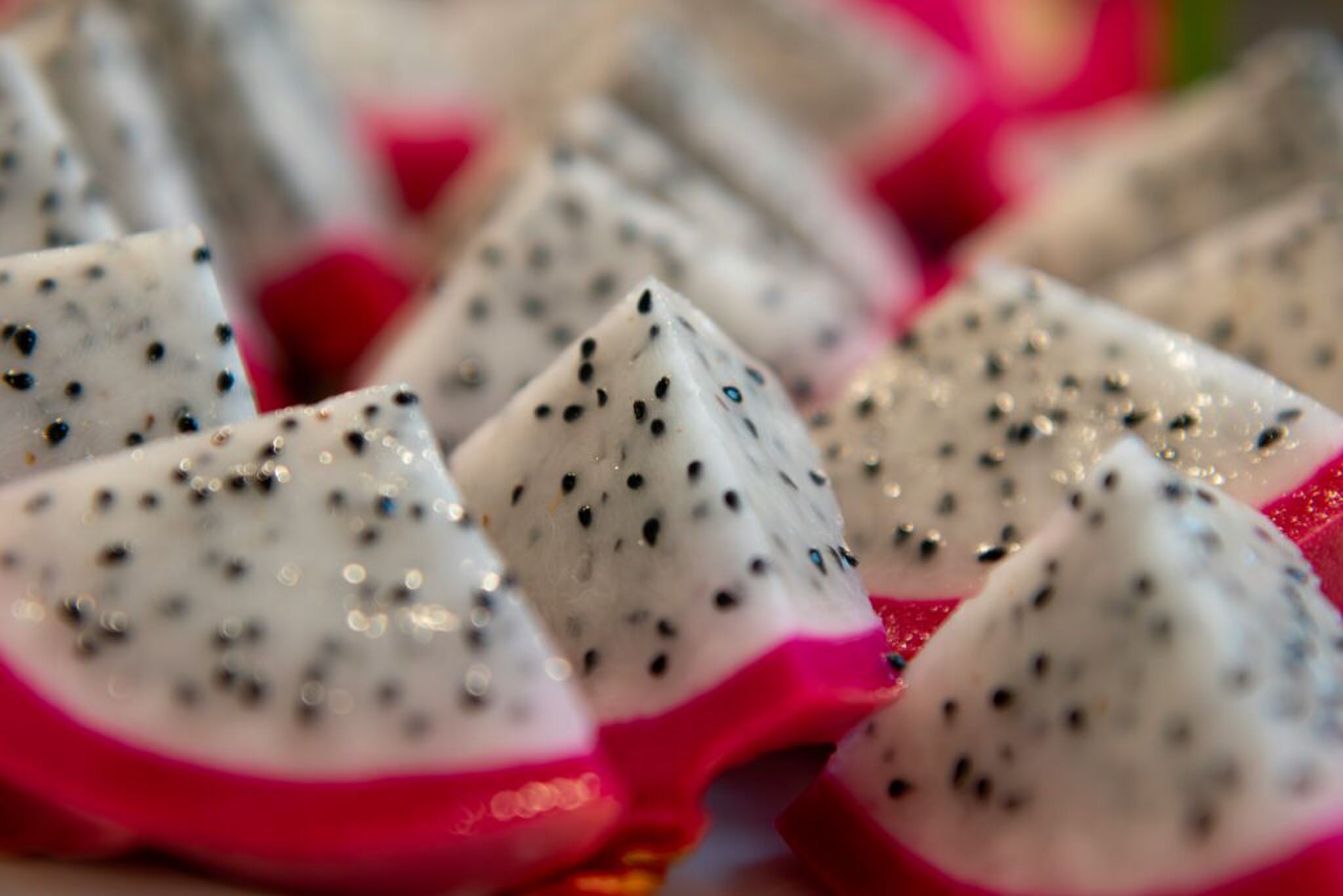 Allemaal stukjes van een drakenfruit. 