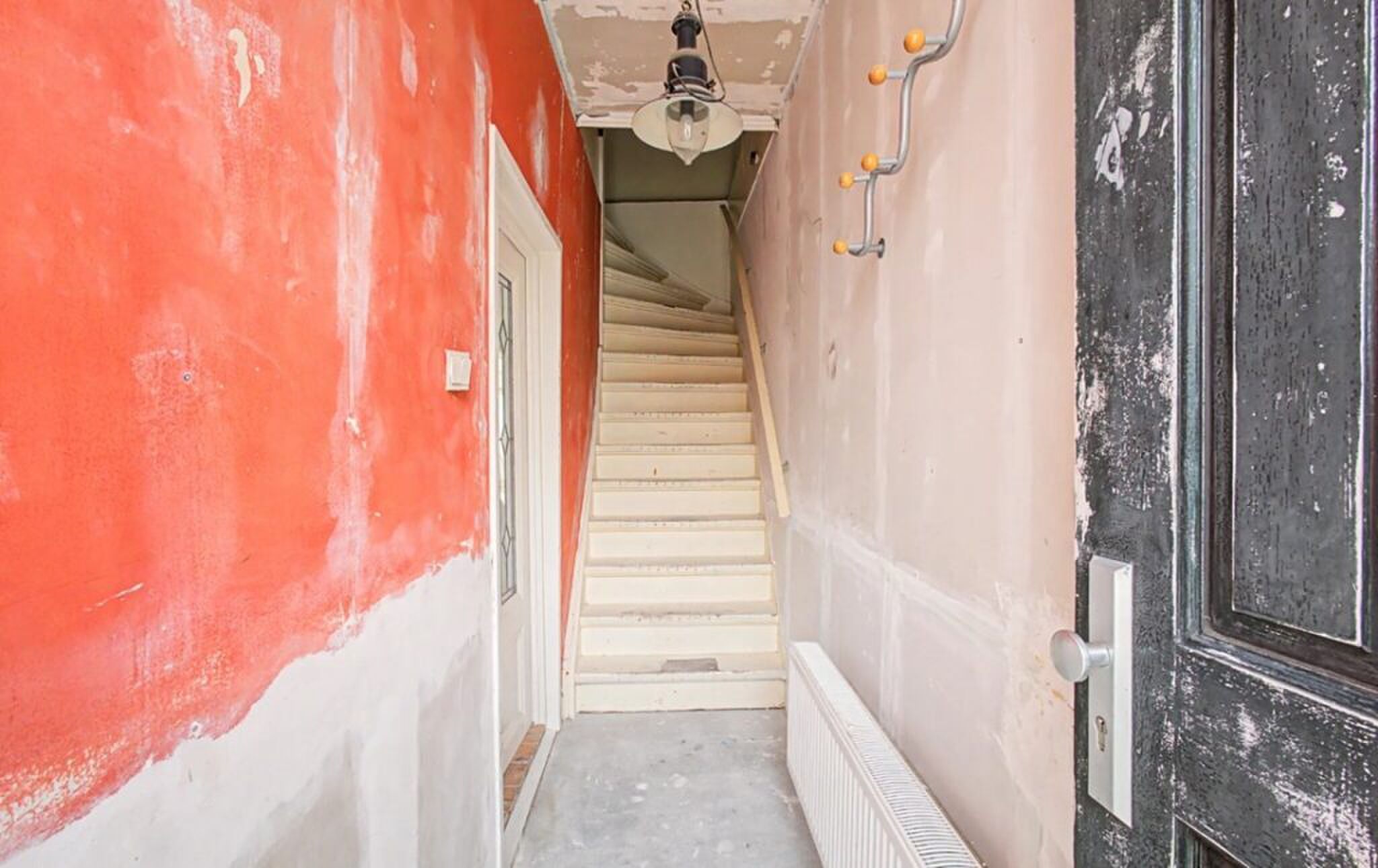 De hal van de woning.