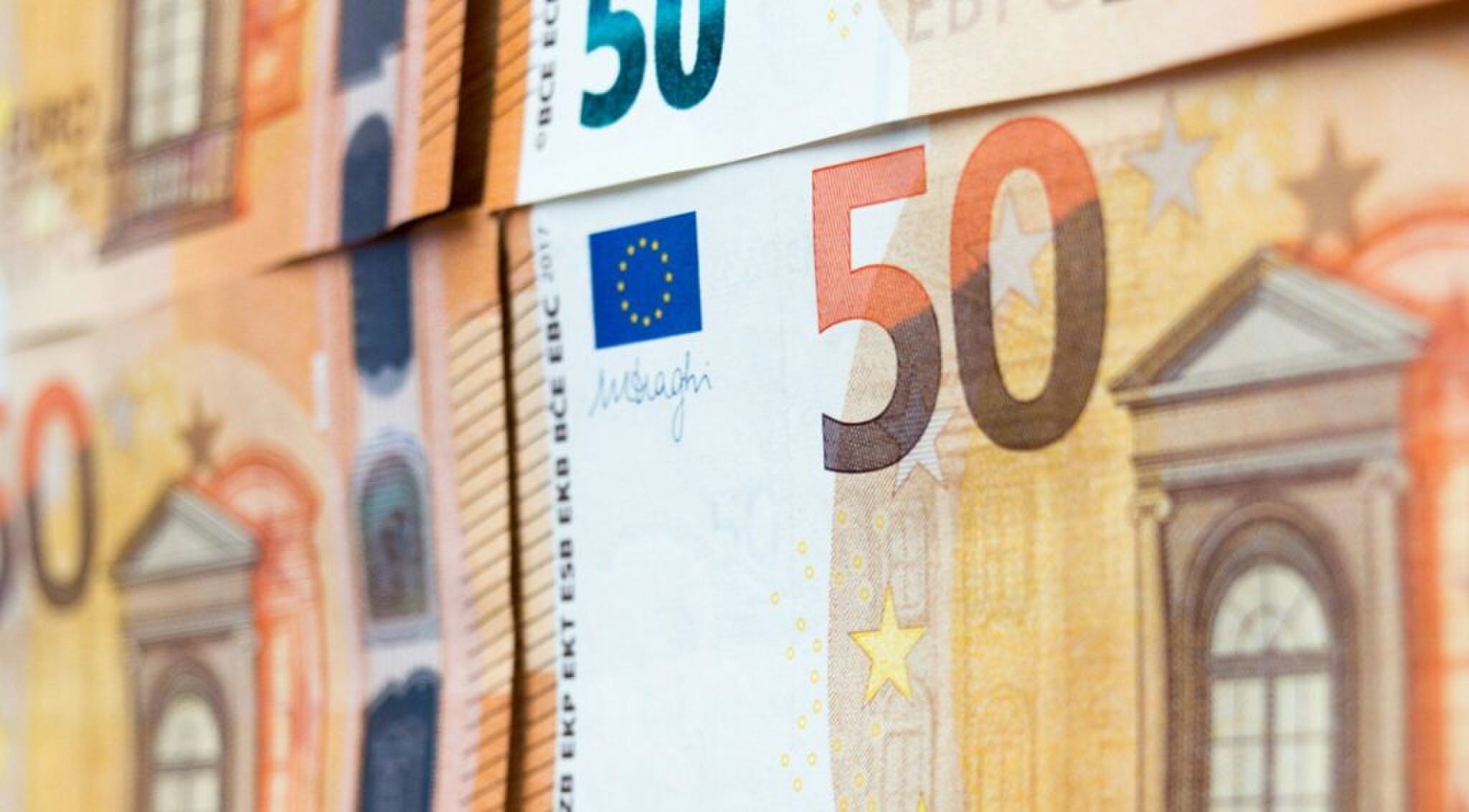 Briefjes van 50 euro.