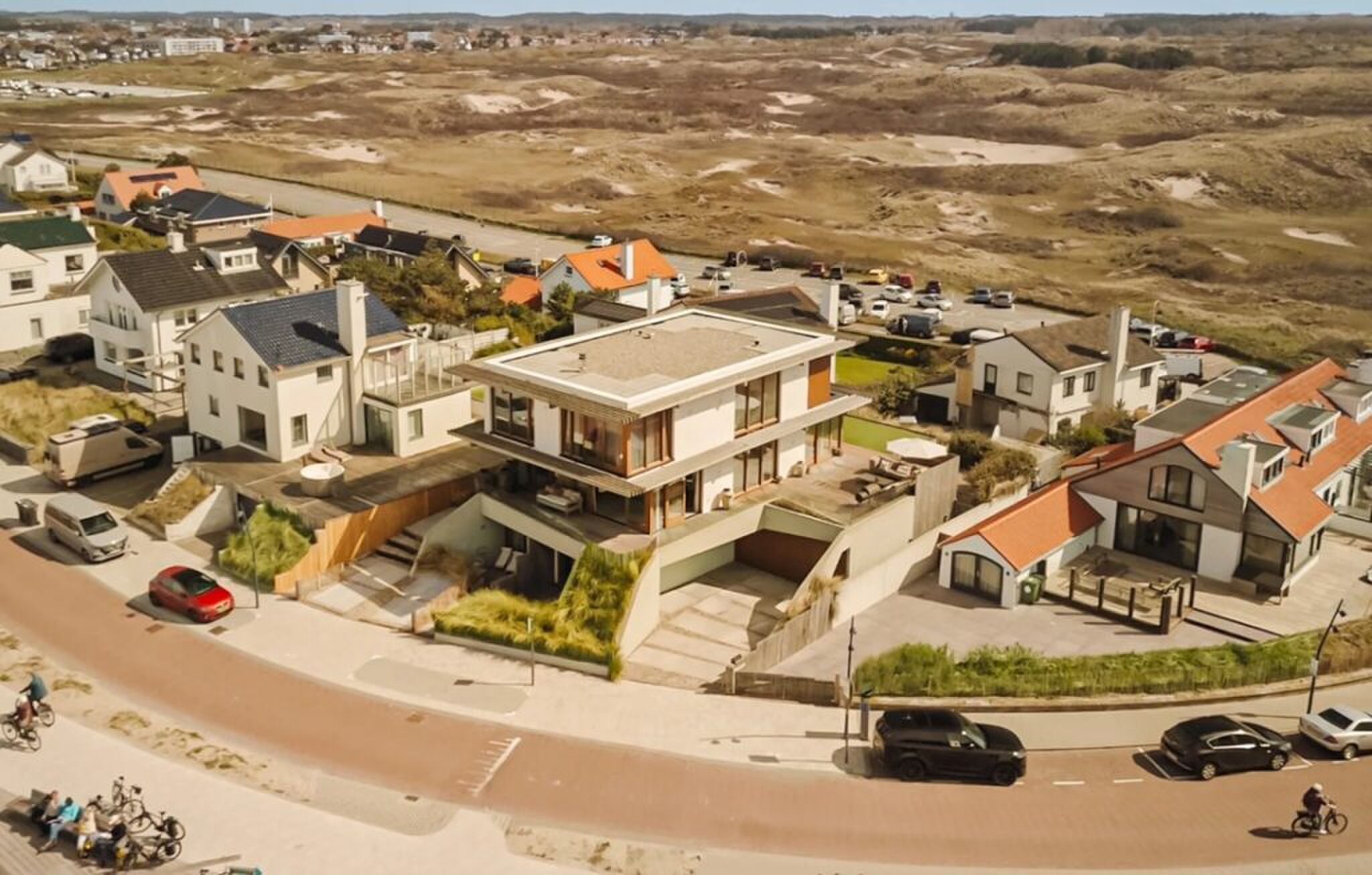 De op Funda aangeboden strandvilla.