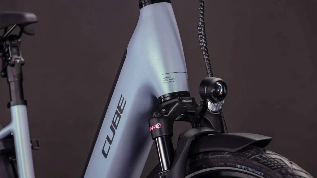 De Cube Supreme Hybrid Deluxe SLX 600