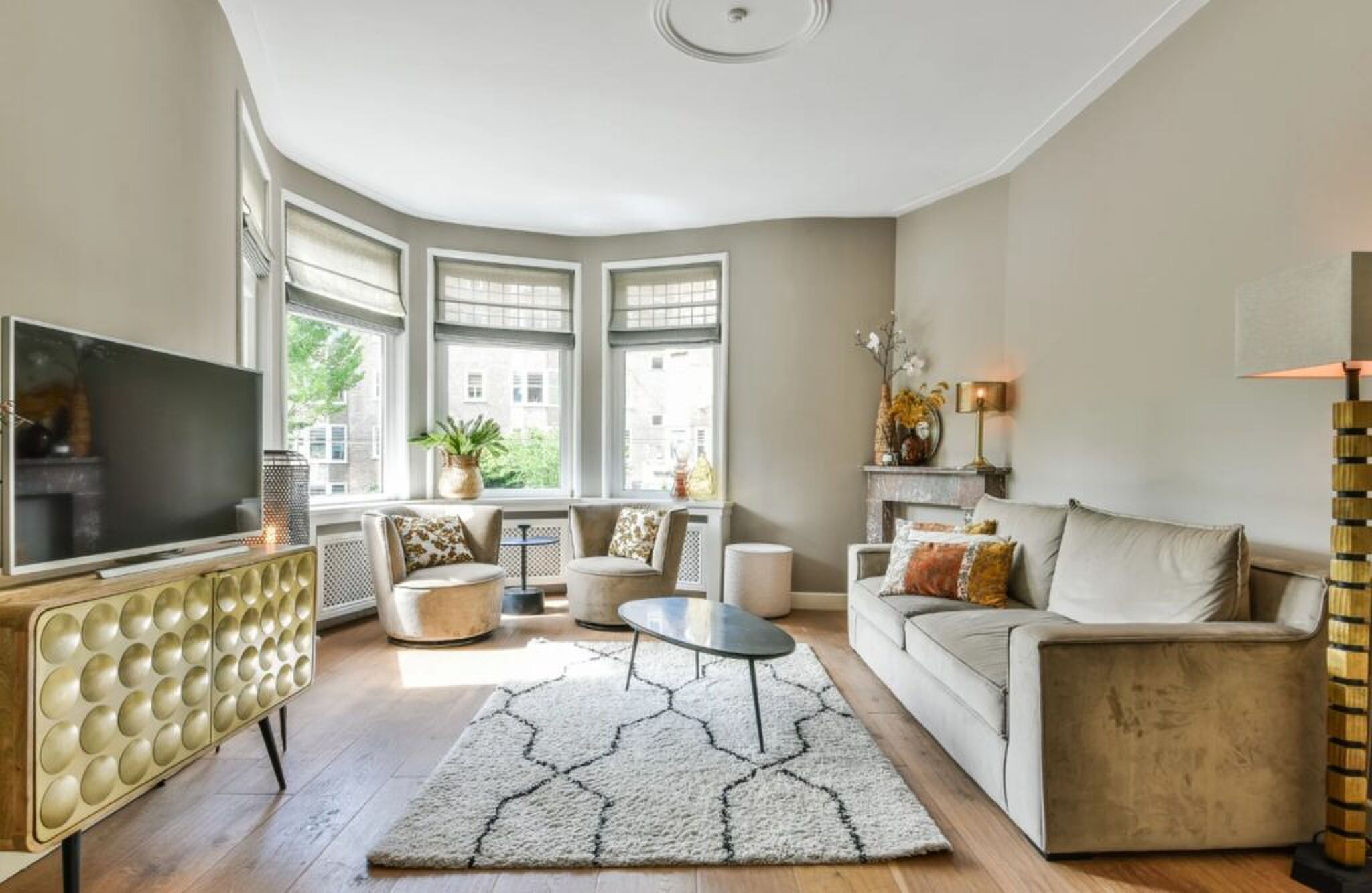 De living van de woning van Dionne Stax.