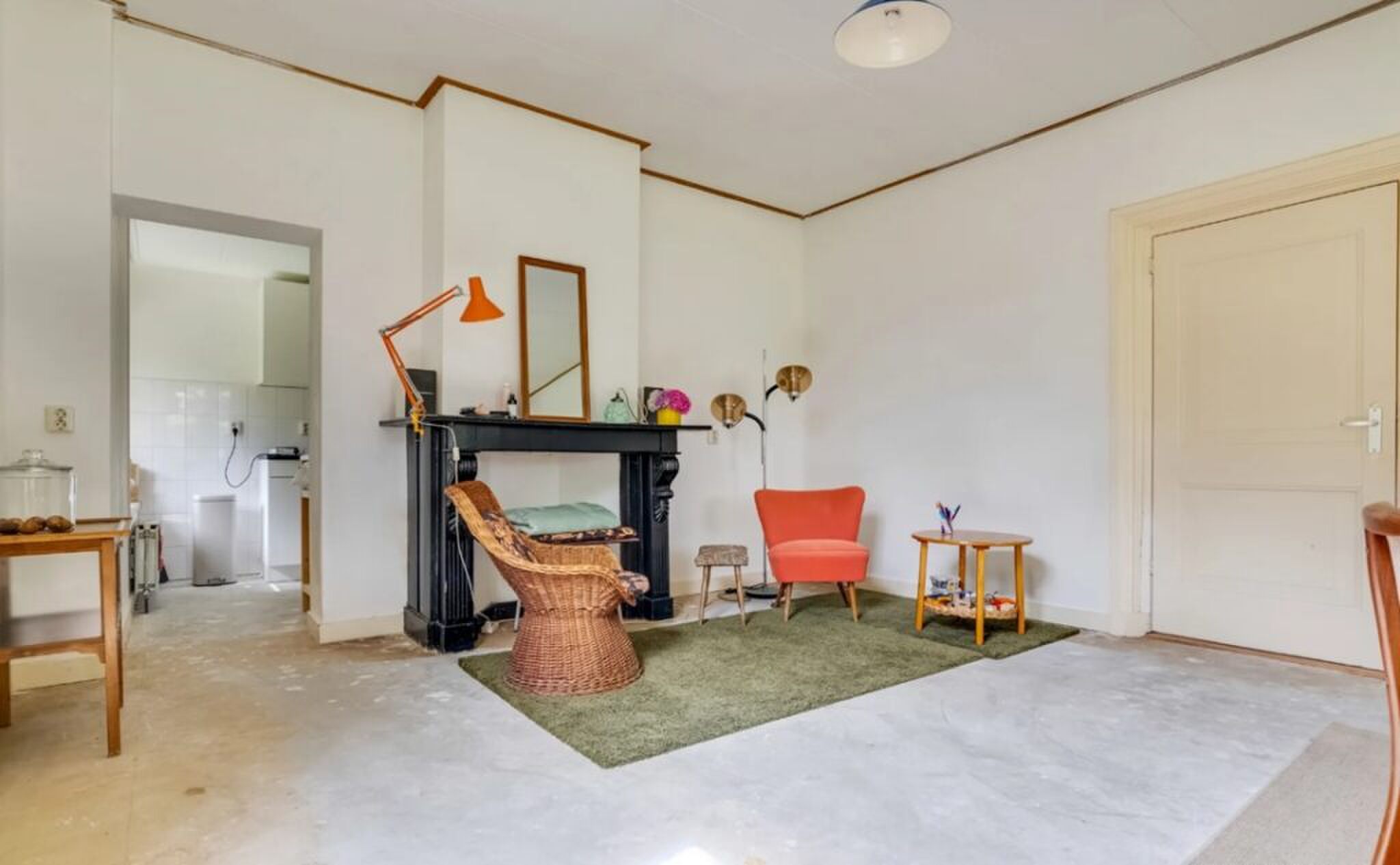 De woonkamer van de woning.