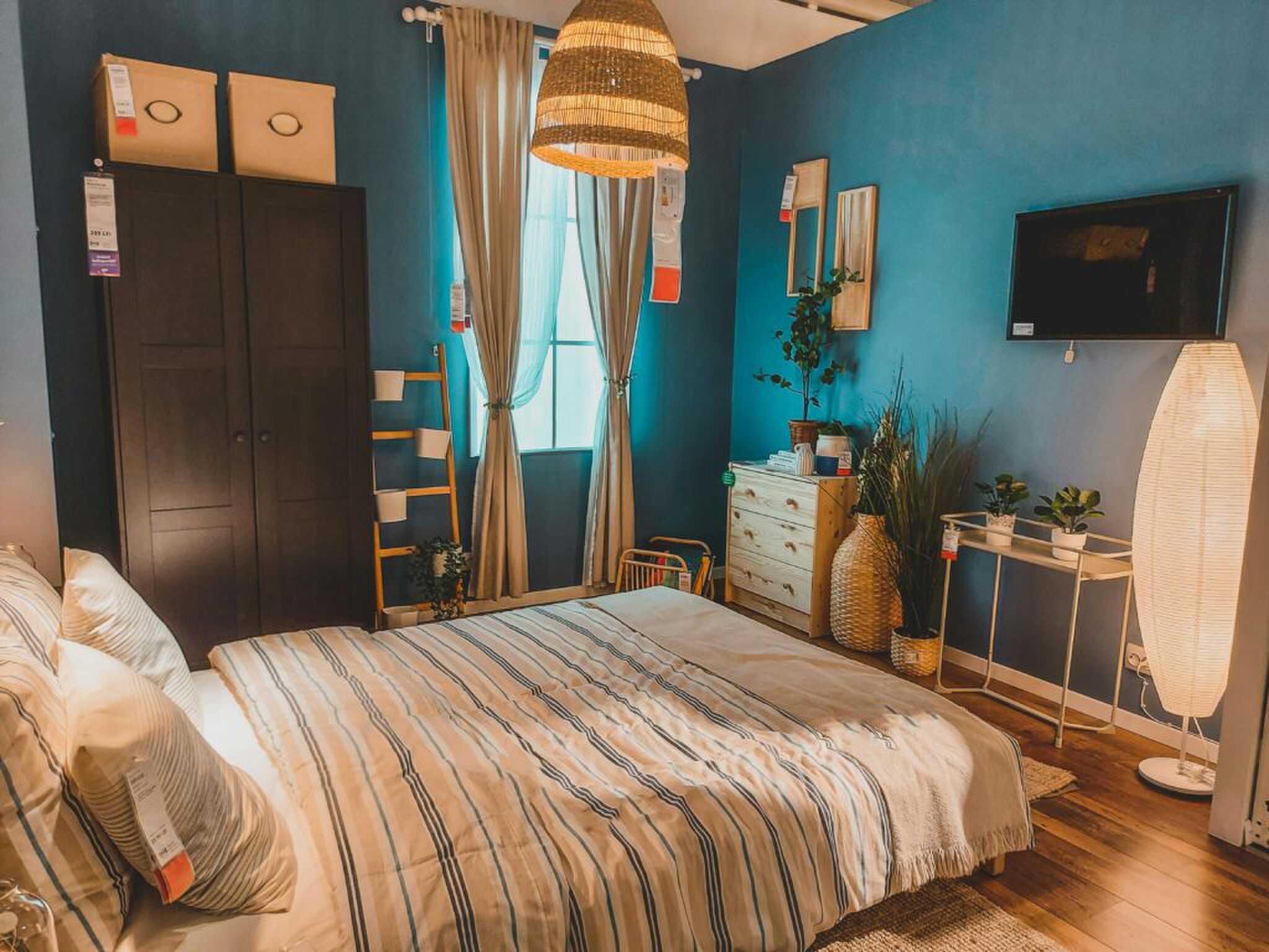 Een IKEA-showroom van een slaapkamer.