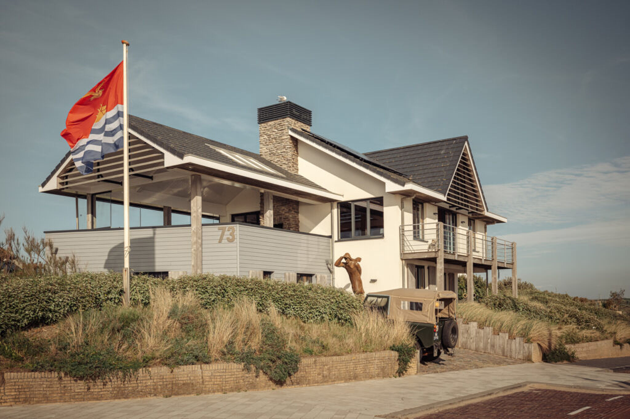 De te koop staande strandvilla in Zandvoort.