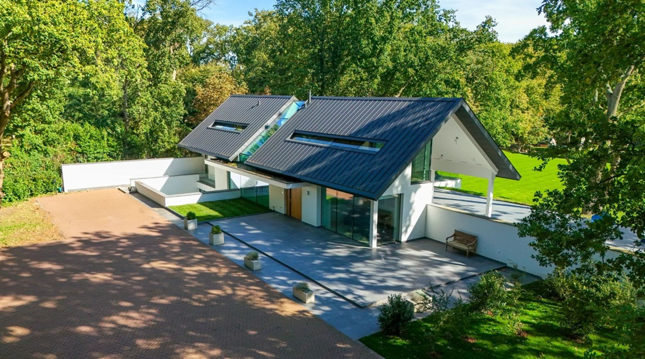 De voorzijde van de droomvilla in Wassenaar.