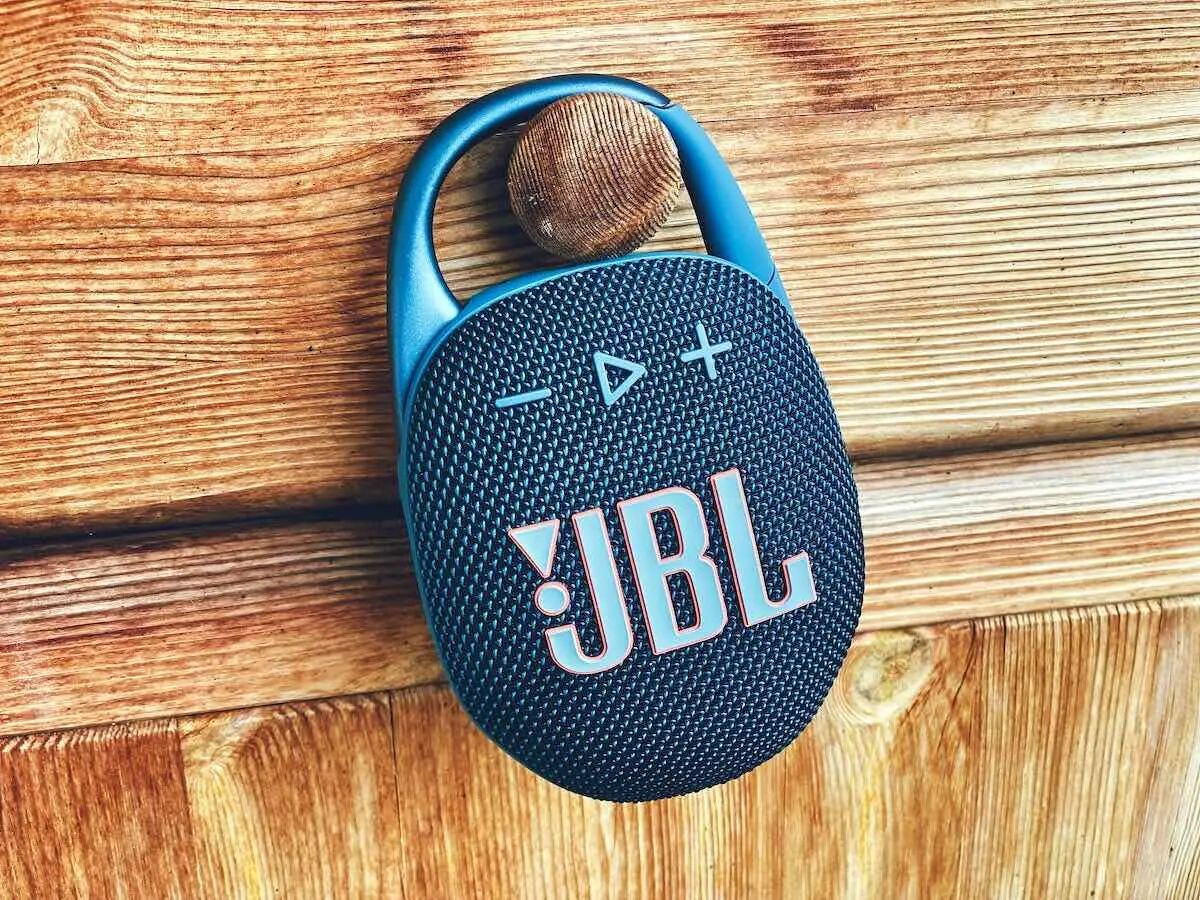 JBL speaker