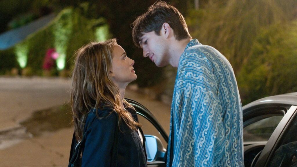 Natalie Portman en Ashton Kutcher in No Strings Attached.