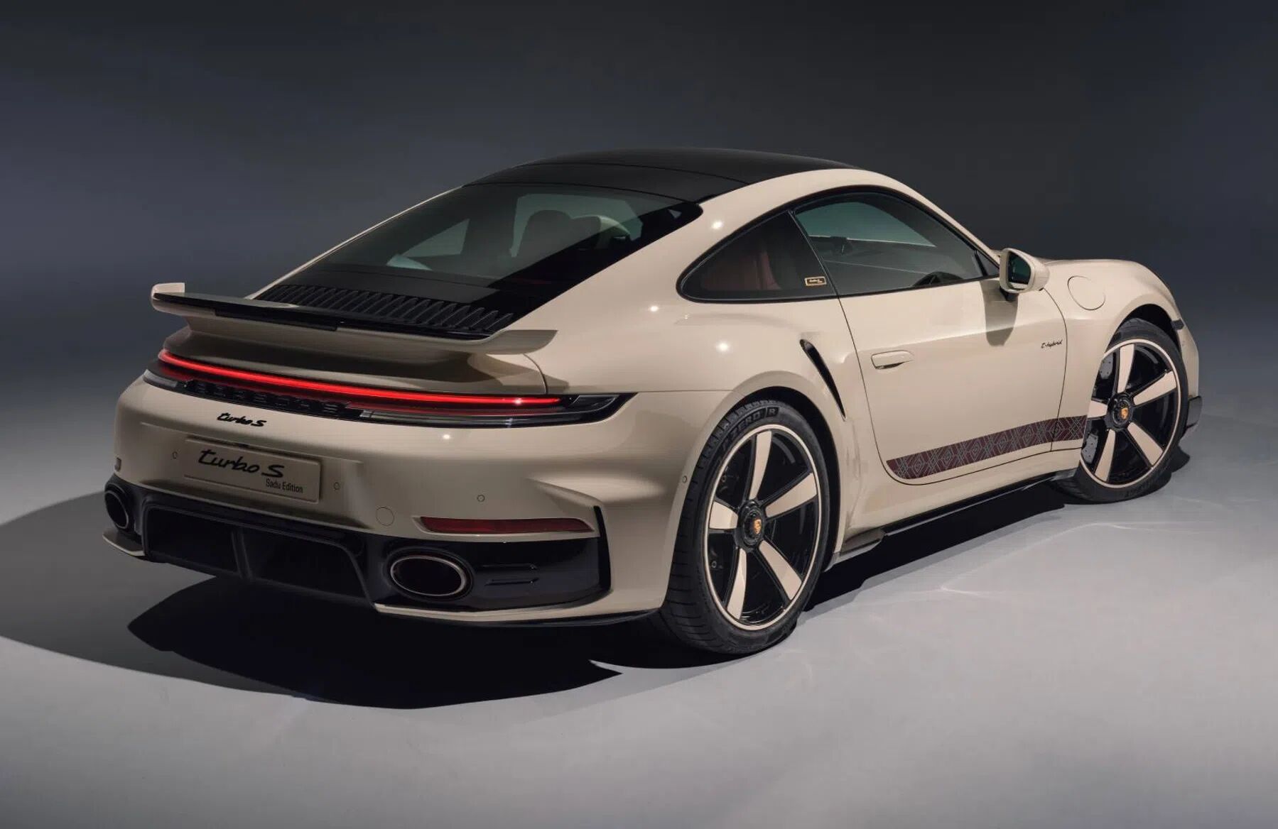 De Porsche 911 Turbo S Sadu Edition