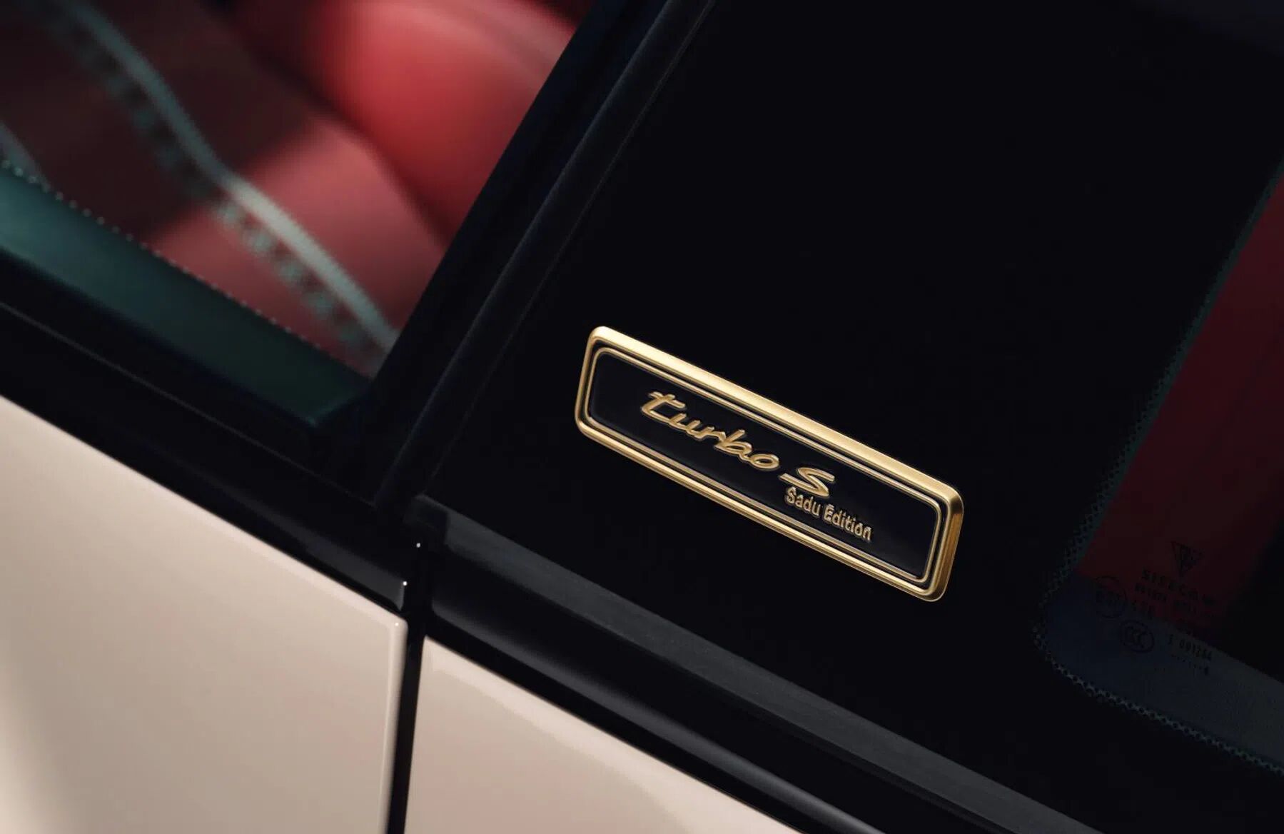 De Porsche 911 Turbo S Sadu Edition