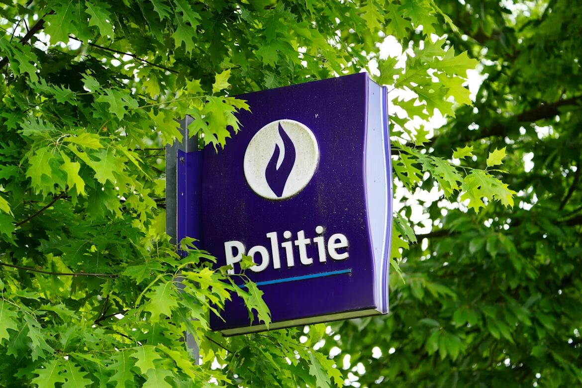 Politie tussen de bosjes
