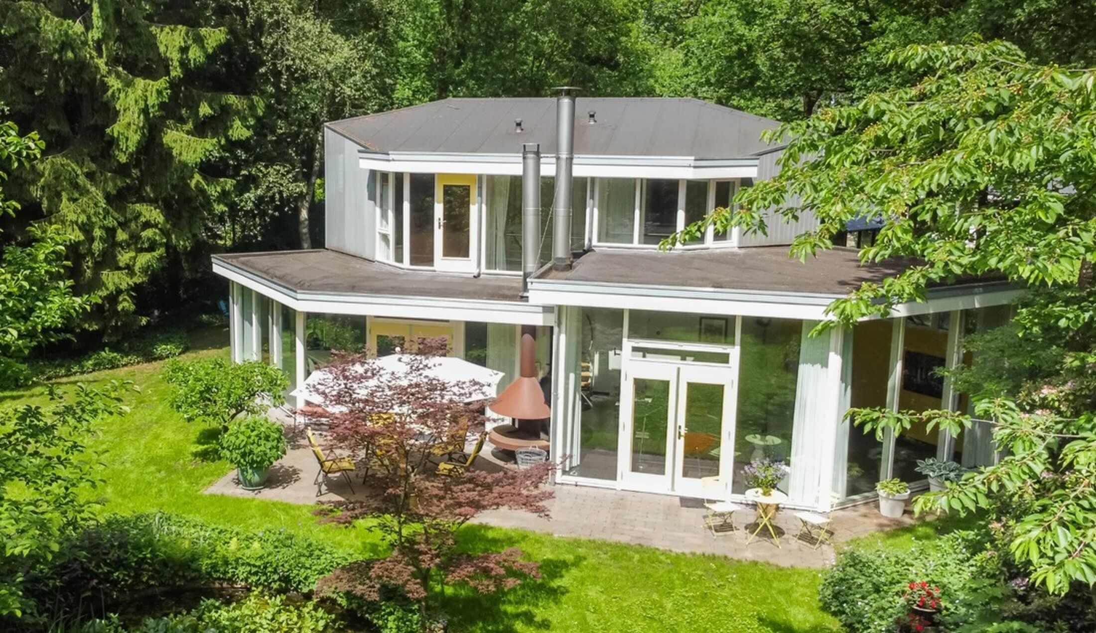 De in de natuur gelegen villa.