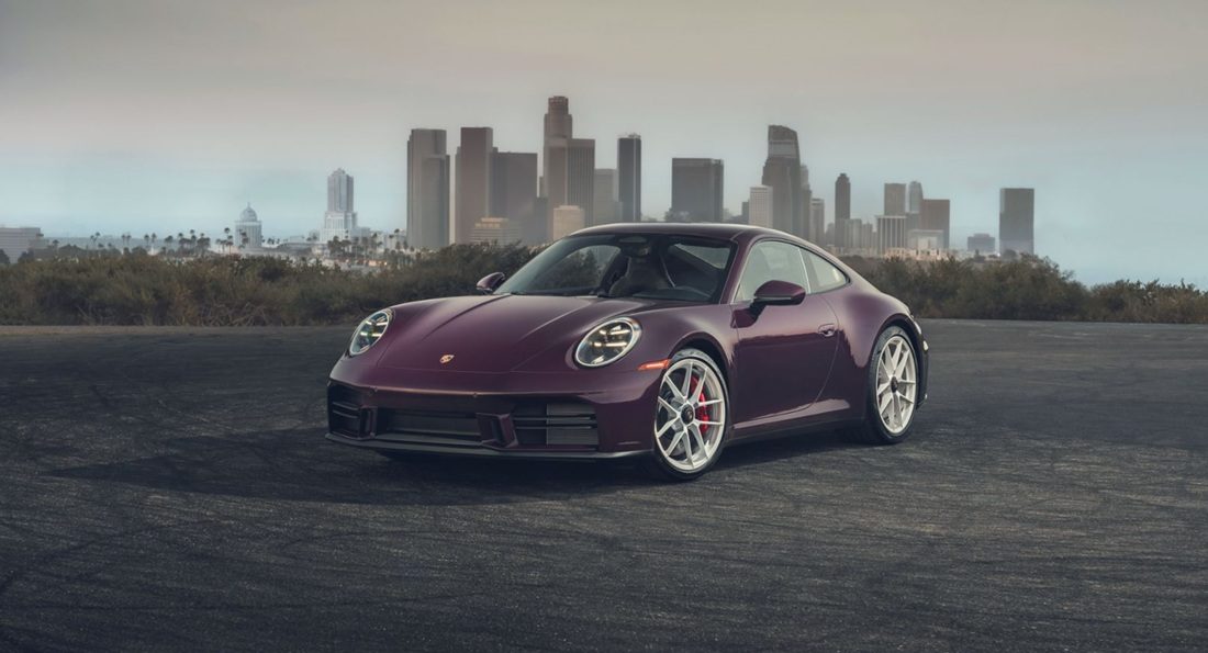 De voorzijde van de handgeschakelde Porsche.