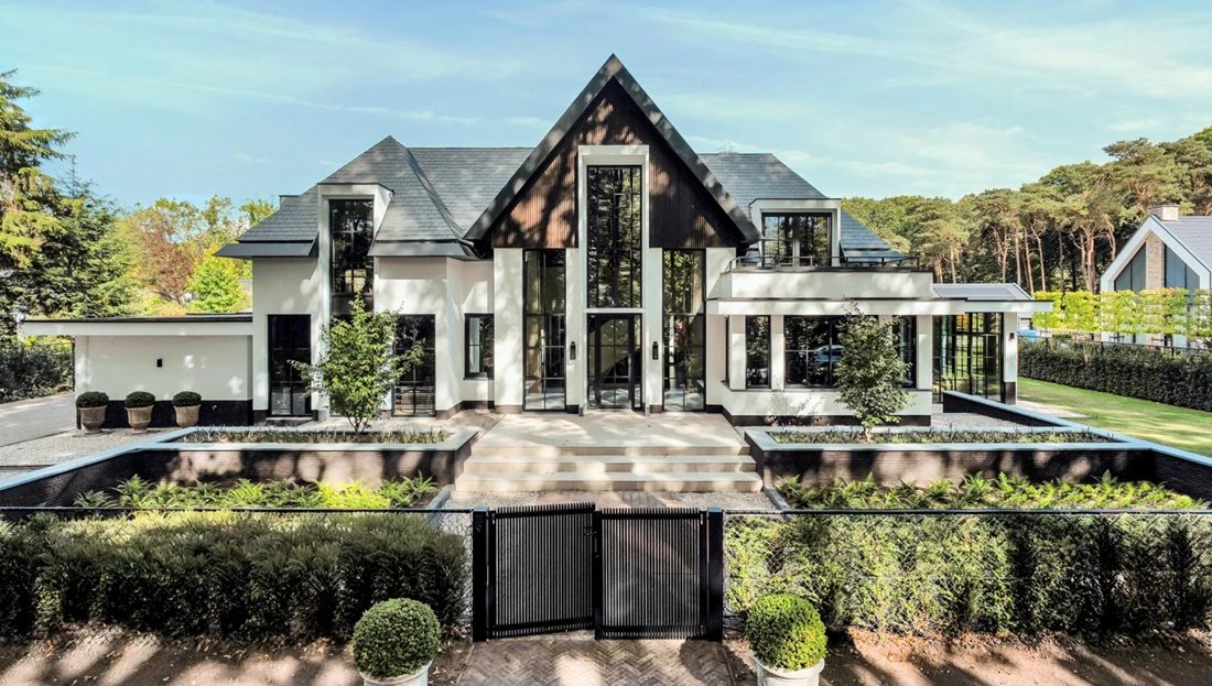 De voorkant van de Brabantse villa.