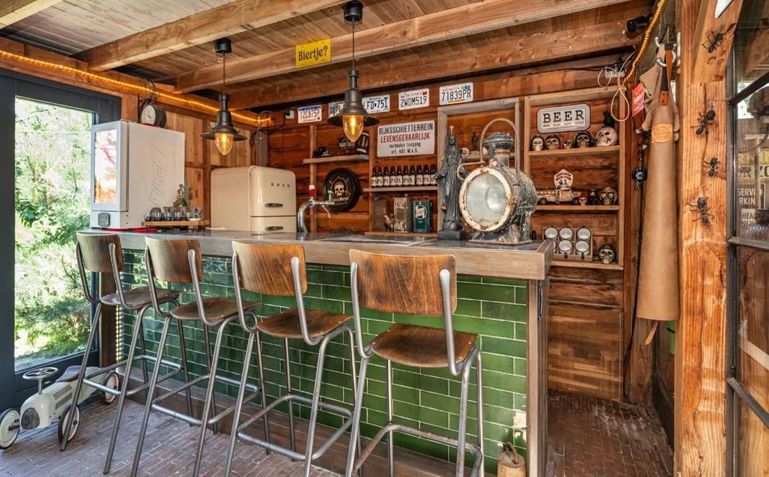 De bar van het huis.