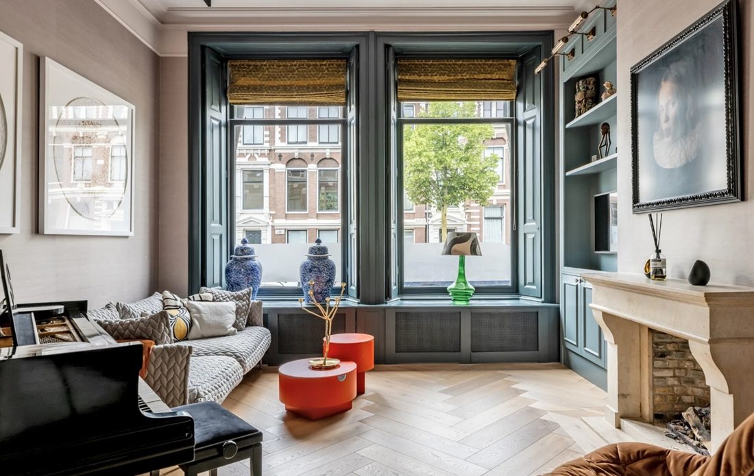 De zitkamer van het herenhuis in Haarlem.