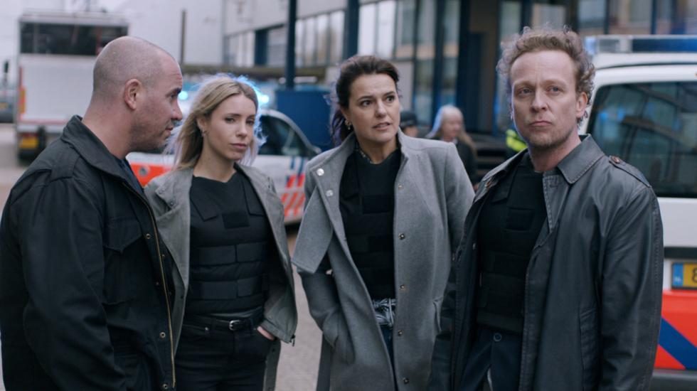 Dennis van de Ven,  Jeroen van Koningsbrugge, Kiki van Deursen en Susan Visser in Smeris